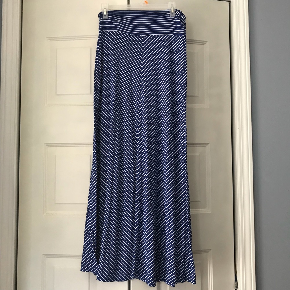 Maxi skirt size medium